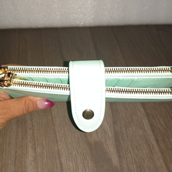 Wallet - Picture 4 of 7